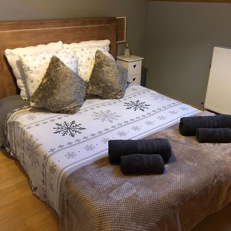 Charmant Appartement 2-4 Personnes Entre Annecy Et Aravis Thônes Eksteriør bilde