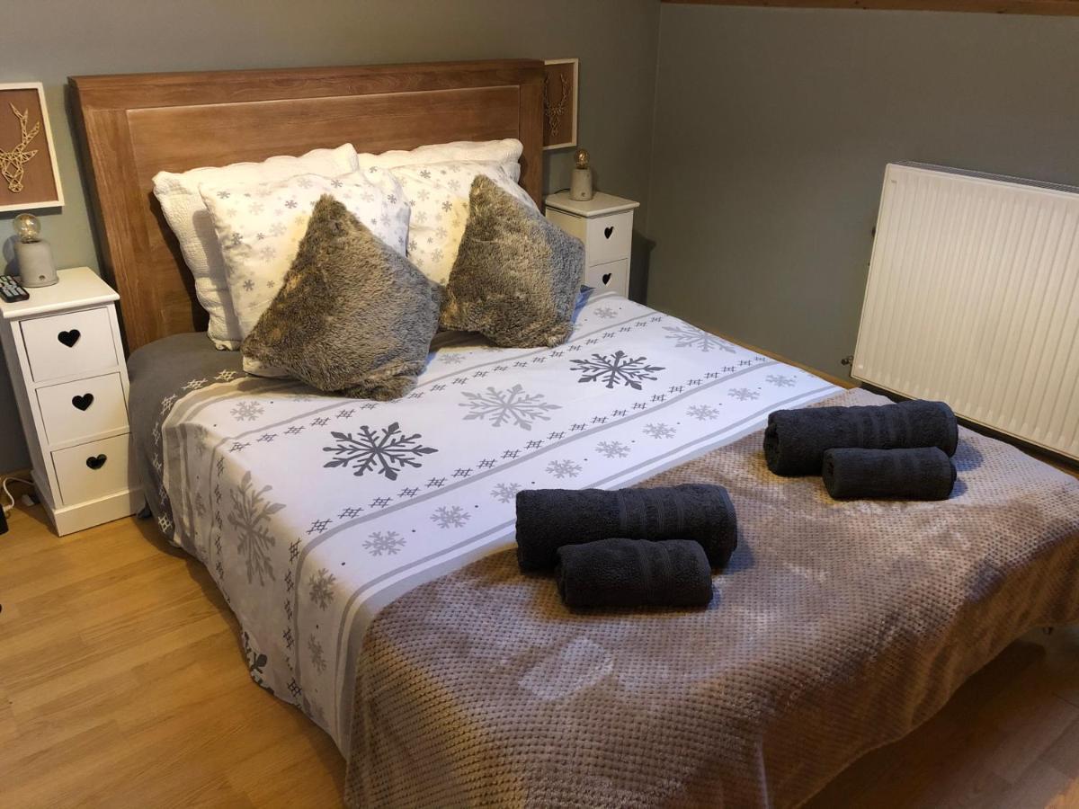 Charmant Appartement 2-4 Personnes Entre Annecy Et Aravis Thônes Eksteriør bilde